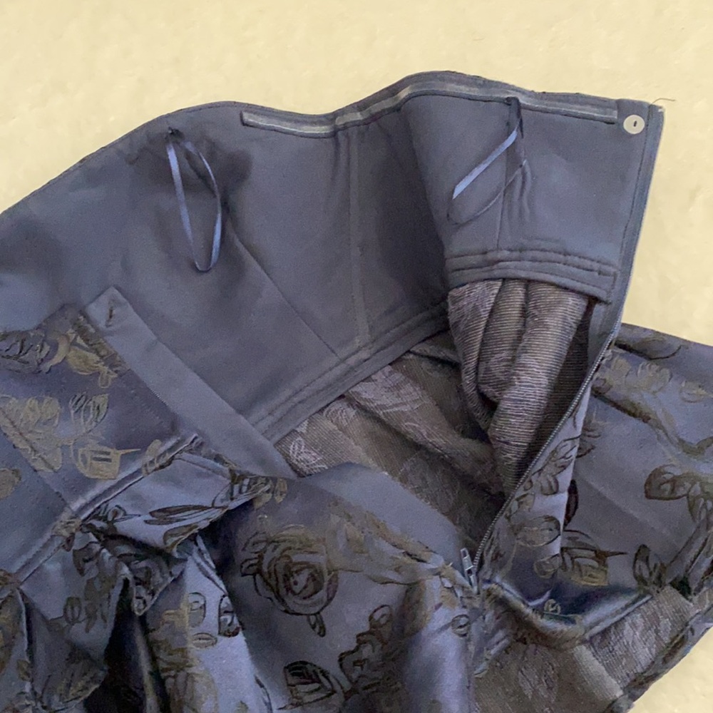 C/MEO Collective | Levity Strapless Fit & Flare Peplum Dark Floral Top XS - Picture 12 of 16